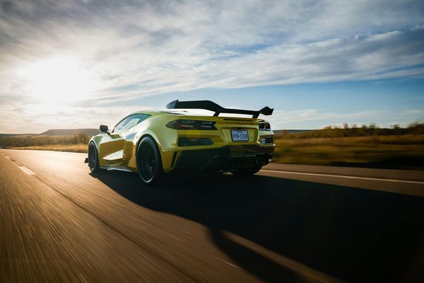 ¿Cuál es la mejor manera de preparar rollitos de primavera vietnamitas frescos y coloridos?